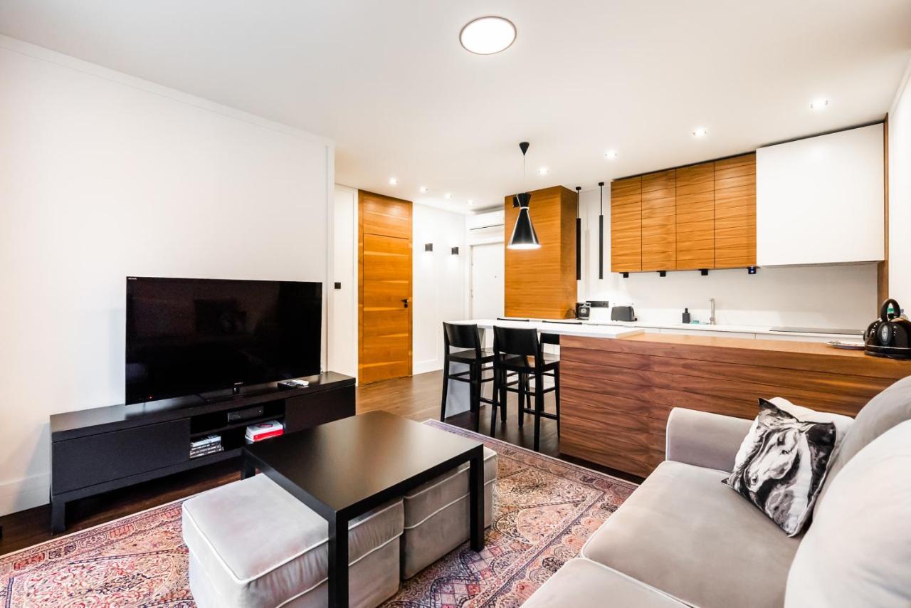 Wola Luxury Wooden Apartment ワルシャワ エクステリア 写真