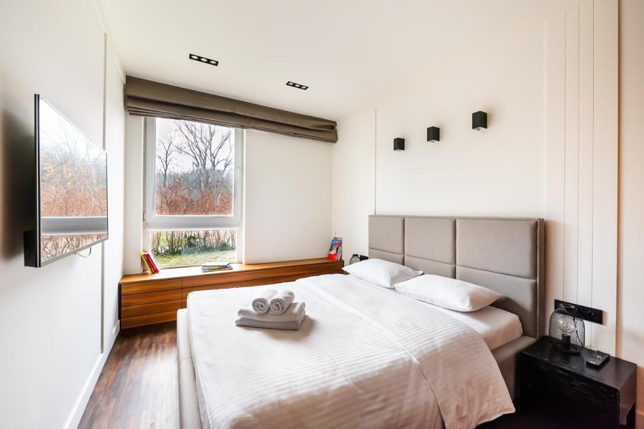 Wola Luxury Wooden Apartment ワルシャワ エクステリア 写真